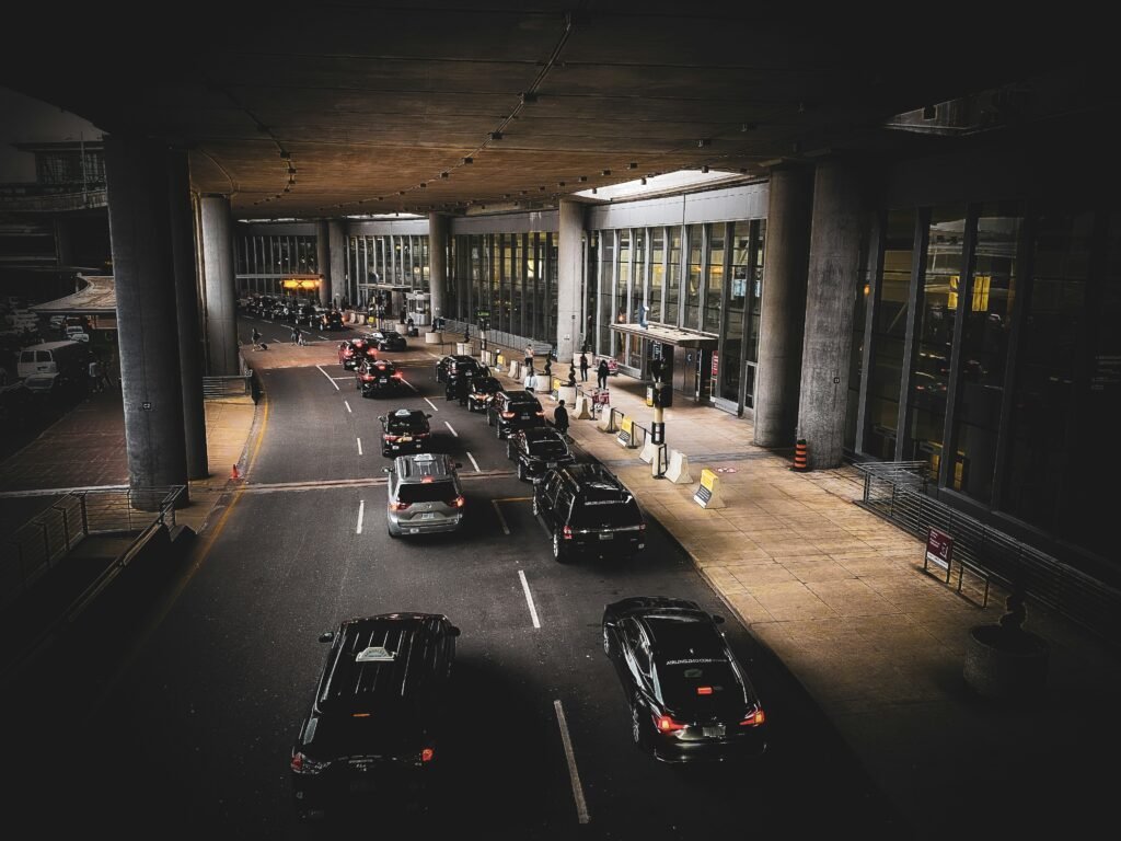 Toronto to Pearson Airport taxi